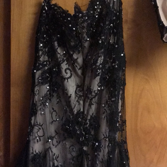 Prom dress - Picture 4 of 5